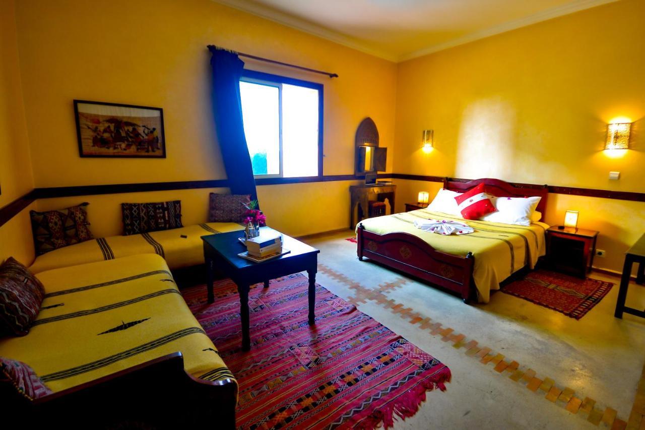 אסאוירה Riad Zahra מראה חיצוני תמונה